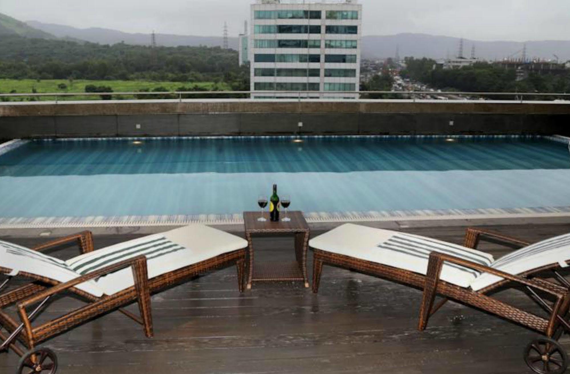 Country Inn & Suites By Radisson Navi Mumbai Eksteriør billede